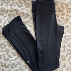 Lululemon size 6 long Black Leggings bootcut full length ribbed details